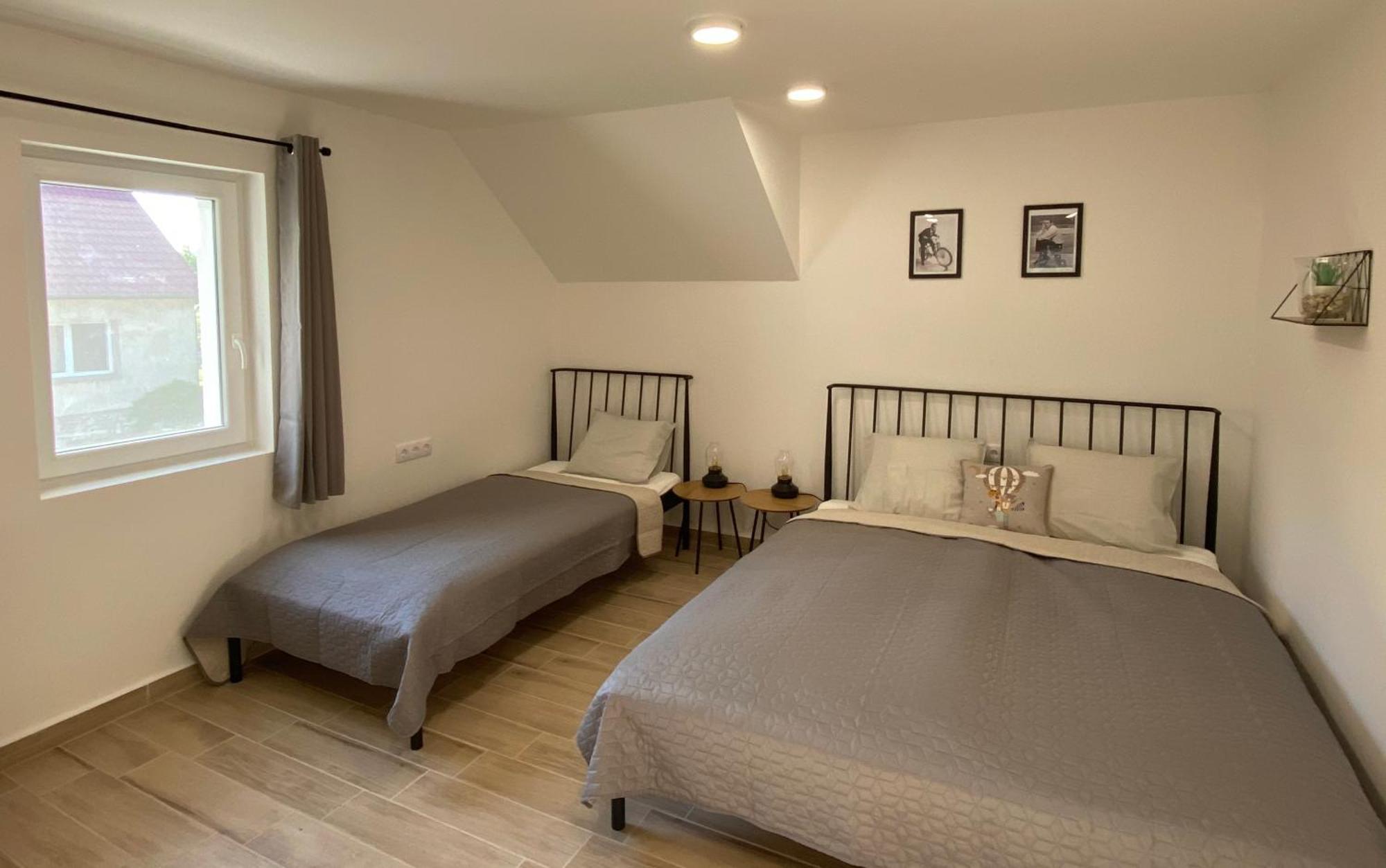 Bike & Fun Apartments - Балатонакараттьо Номер фото